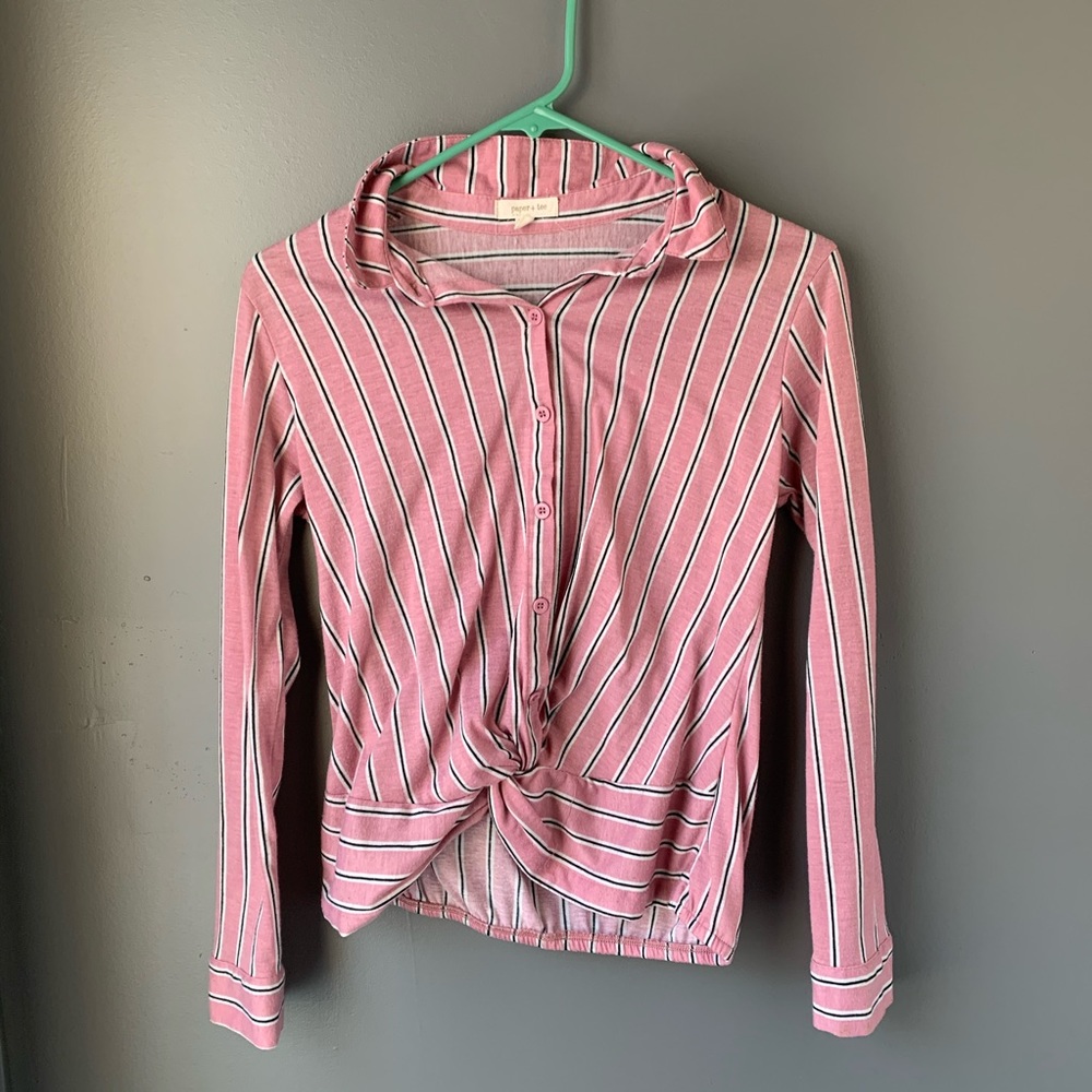 Button down shirt with knot